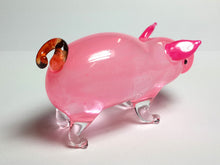 Load image into Gallery viewer, Glass Pink Pig
