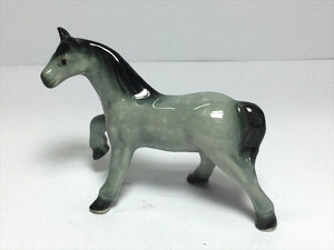 16202NR Grey Horse