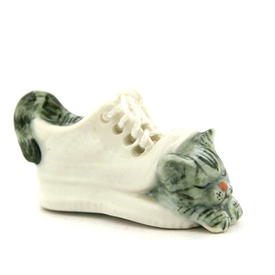 45004NW White Cat in Shoe No.4