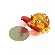 Load image into Gallery viewer, New Tiny Glass Cute Crab Red
