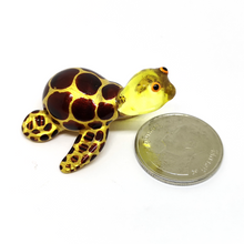 Load image into Gallery viewer, New Tiny Glass Turtle , Brown, SS เต่าจิ๋ว
