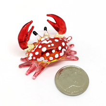 Load image into Gallery viewer, New Tiny Glass Crab Red
