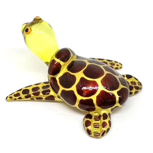 Load image into Gallery viewer, GTUR22S New Glass Turtle S, Brown
