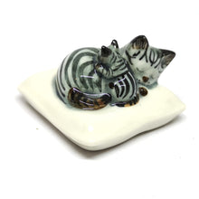 Load image into Gallery viewer, 14701NR Ceramic Cats on Cushion
