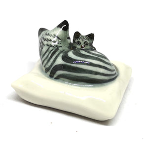 14701NR Ceramic Cats on Cushion