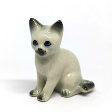 Load image into Gallery viewer, 15101NN Ceramic Siamese Cat, Sitting
