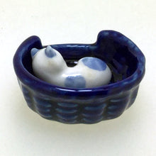 Load image into Gallery viewer, 07500BB Ceramic Cat In Basket, Blue
