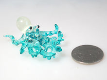 Load image into Gallery viewer, Tiny Glass Octopus SS, Blue ปลาหมึก
